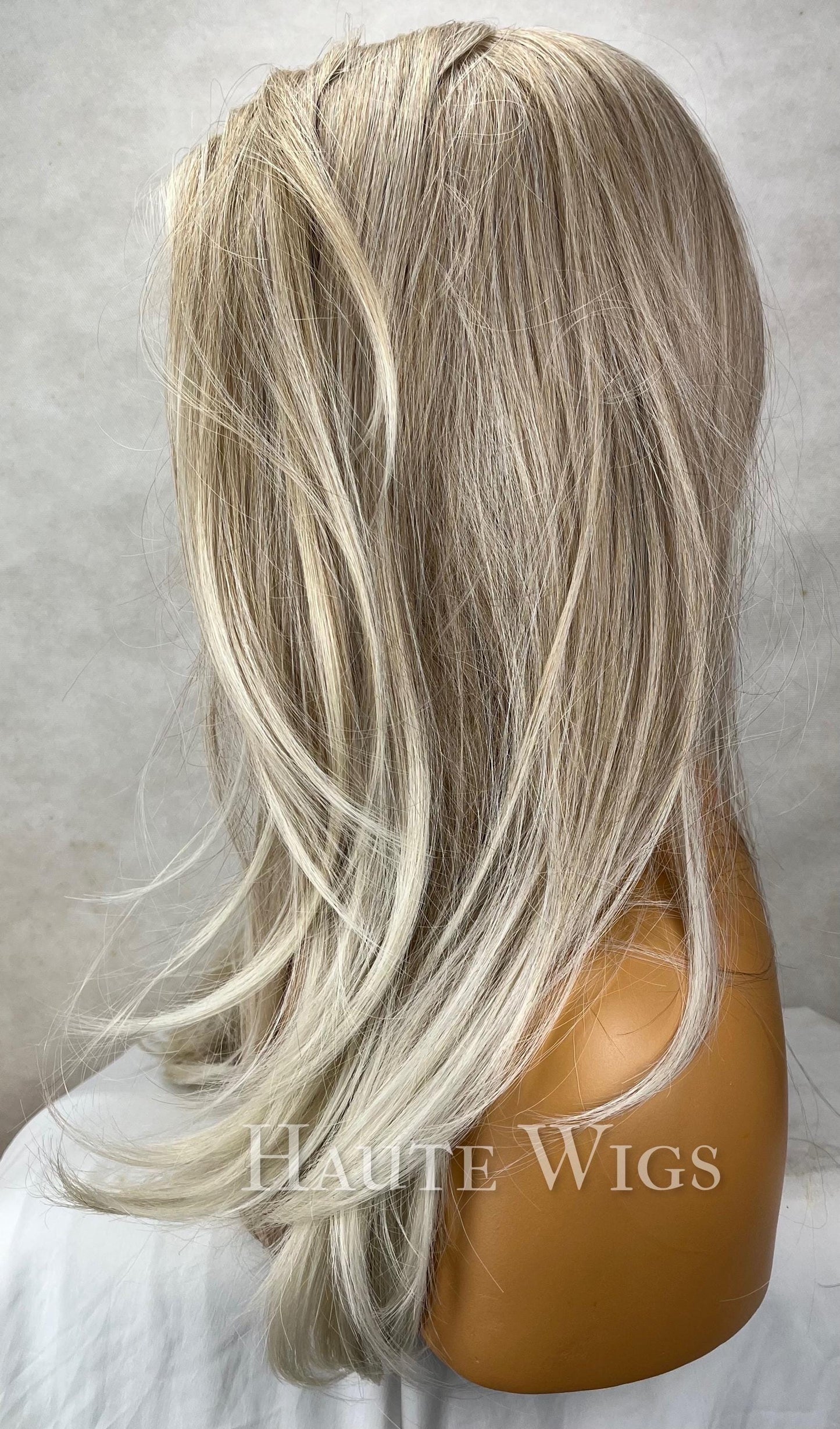 FREE PART Glorious Layered 22 inch Light COOL Tone Ash Blonde Wig No ombré Womens Long Wig Lace Front Realistic Straight Ladies Wig