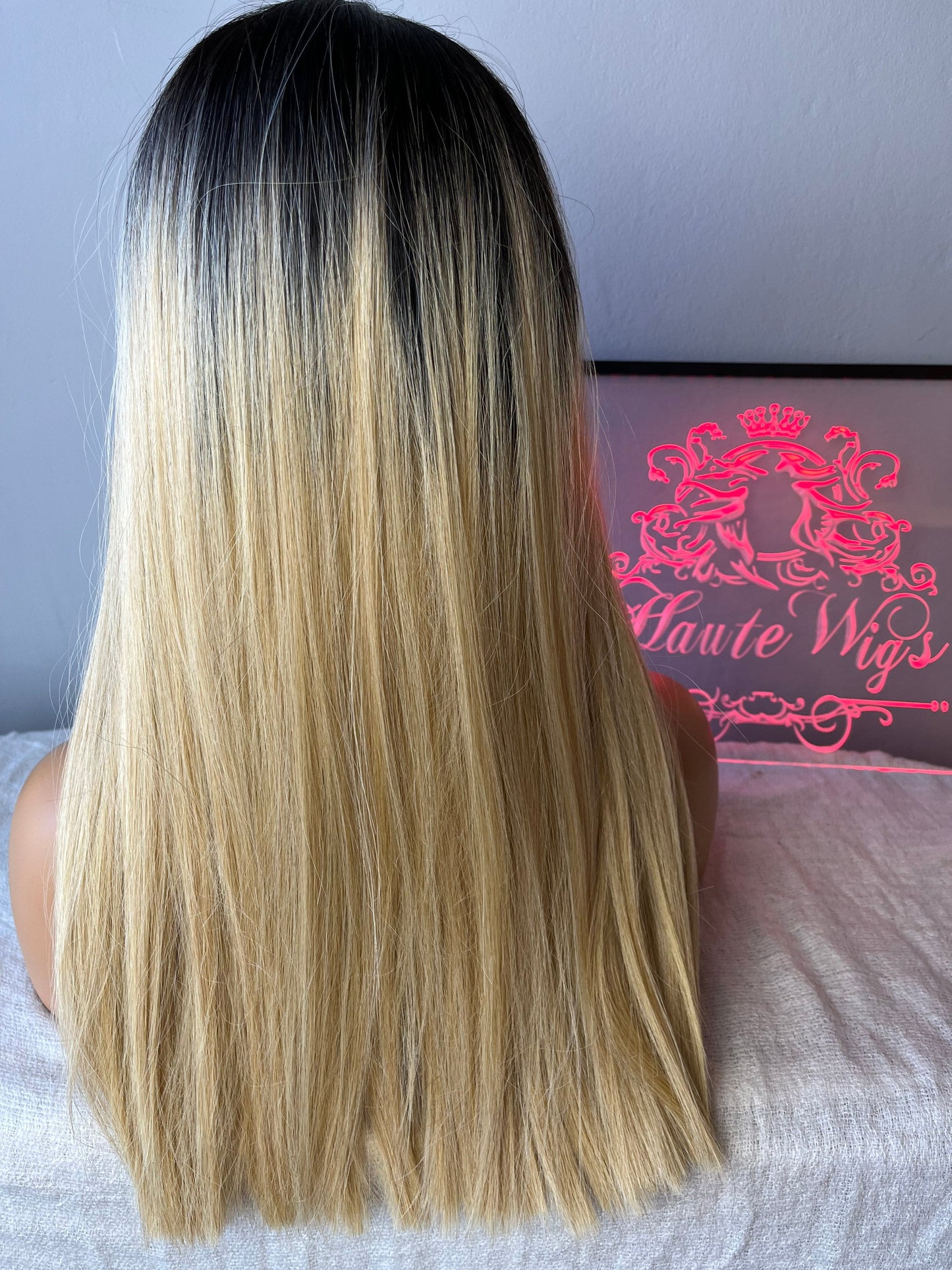20 Inch Long Straight Blonde Dark Roots Ombre Wig Womens Ladies Lace Front Human Hair Synthetic Blend Wigs Center Parting