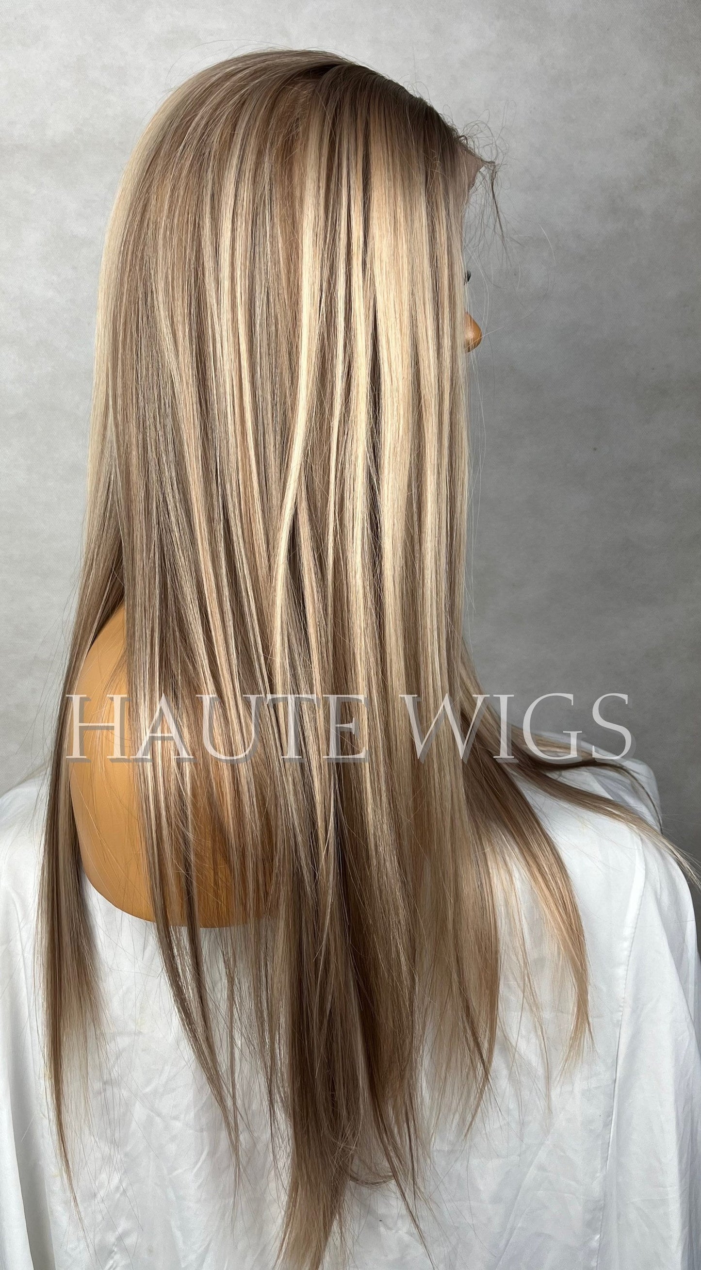 22 Inch Long Sexy Blonde Brown Wig Balayage Highlights Lowlights Womens Hair Lace Front Layered Christina Aguilera Dirrty inspired straight