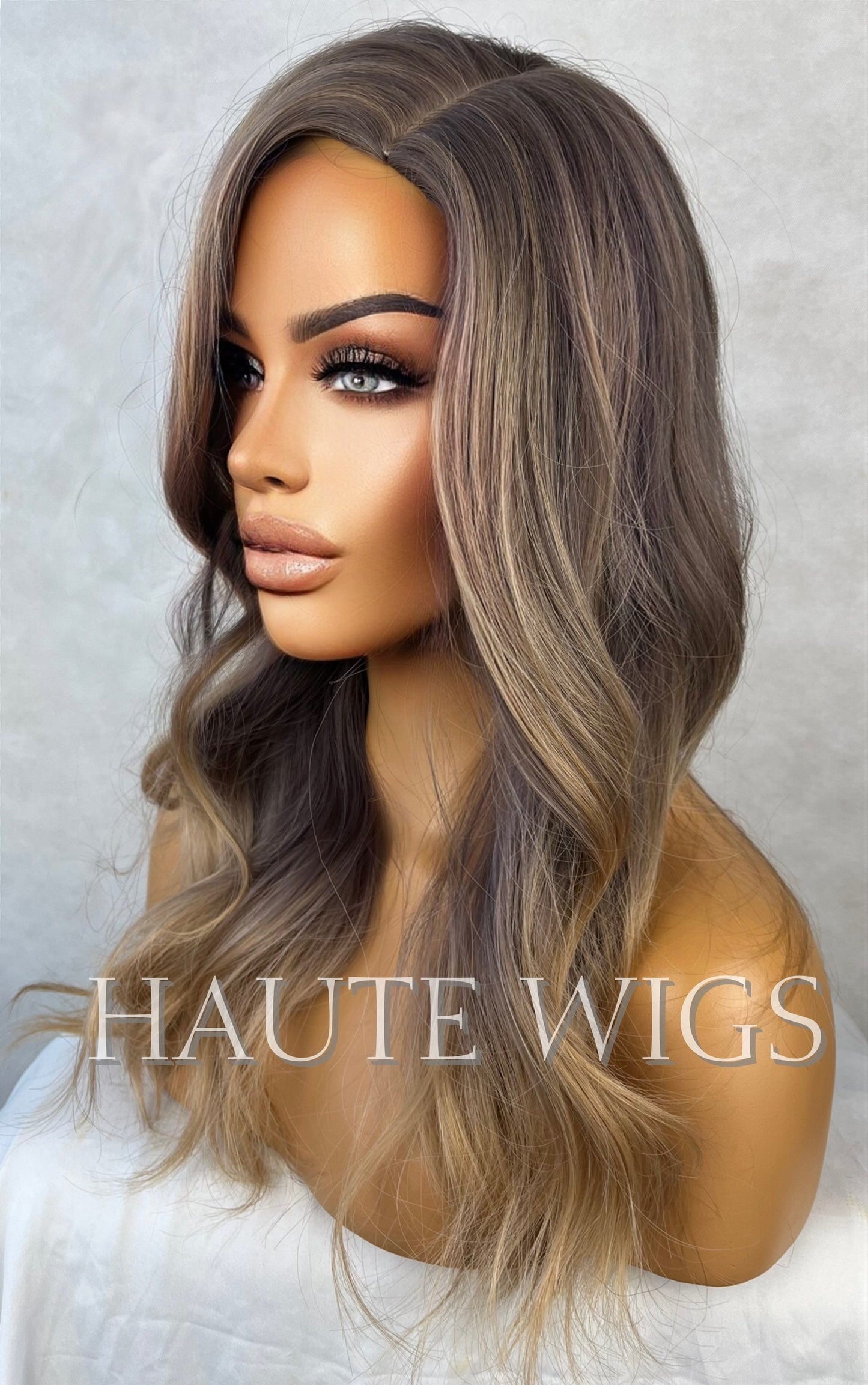 14 Inch Short Bob Wig taupe Brown W Light Warm Brown Blonde Highlights Streaks Balayage Layered NO Lace Front WAVY