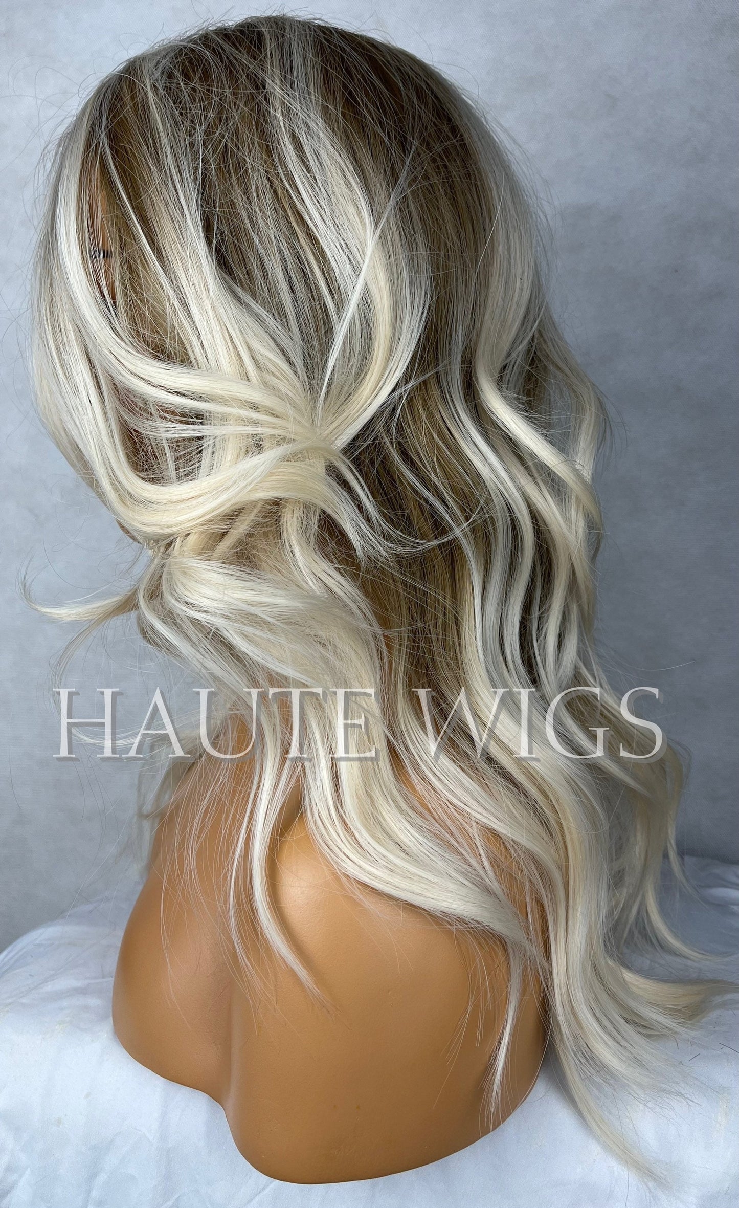 Lace Front Ash Blonde Brown Balayage Highlights streaks 16 Inch Bob Wig Wavy Center or Side Parting Womens Wig Eye Catching Short