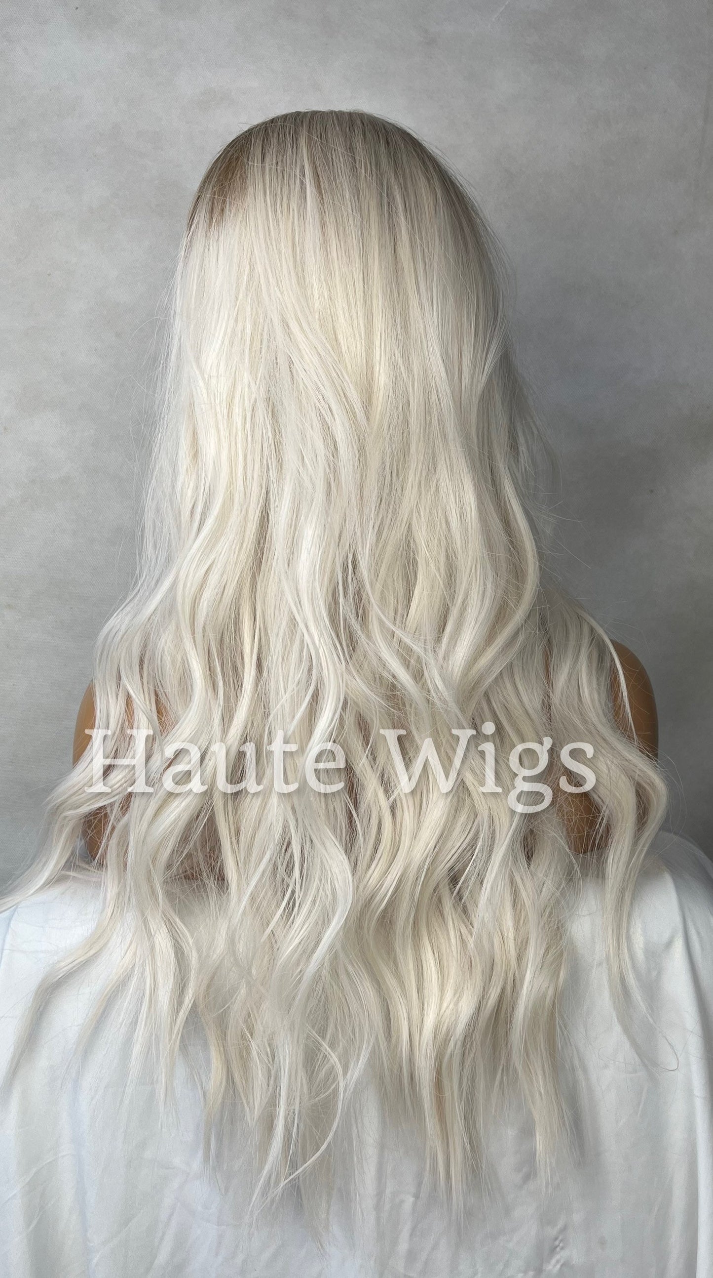 Ash Platinum Blonde Ombré streaks 22 Inch Long Wig Wavy NO Lace Front Fringe Bangs Womens Wig Eye Catching Gift for her sexy haute wigs