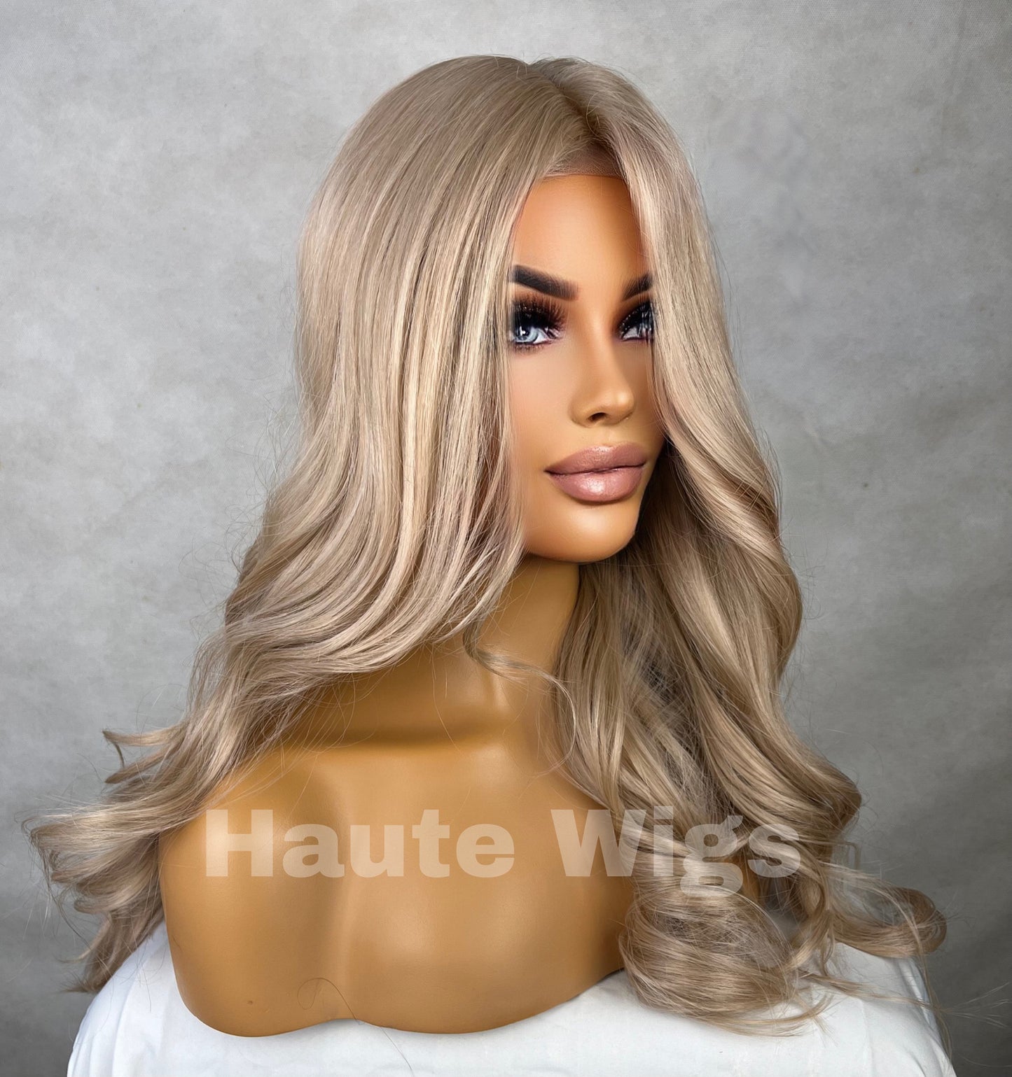 20 inch Wavy Natural Light COOL Tone Ash Blonde Wig No ombré Womens Long Wig Lace Front Realistic Human Hair Blends Straight Ladies Wig Gift