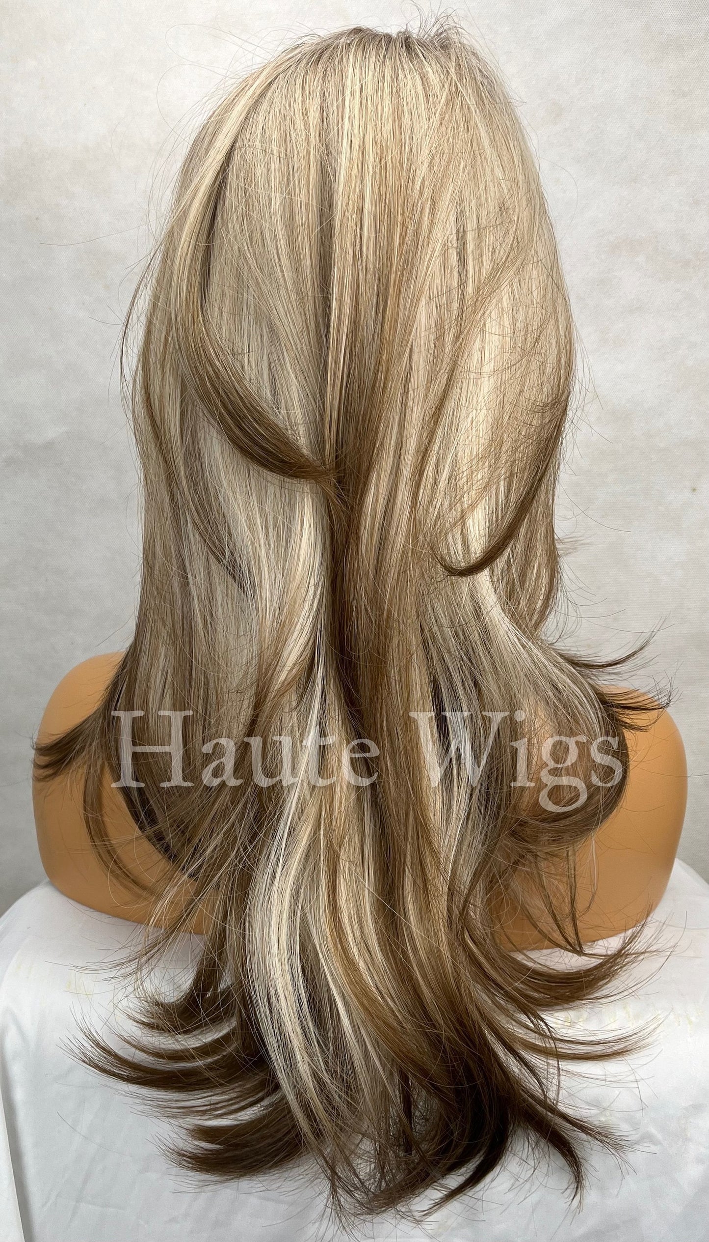 Chiffon - Womens Honey Blonde to Brown Ombré Wig Dip dye Streaks highlights Bangs / Fringe Layered No Lace Front realistic haute Wigs gift