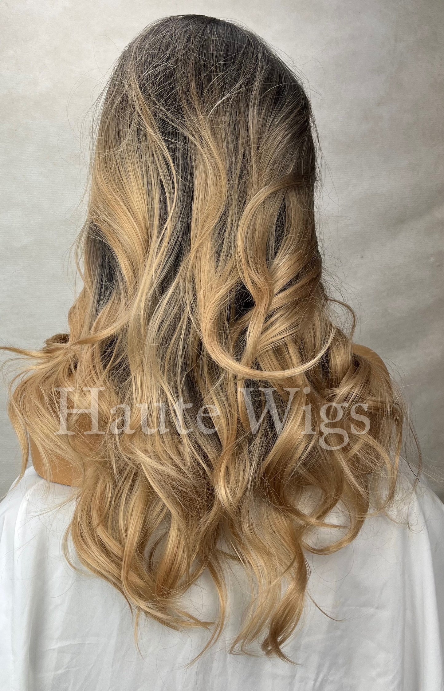 Heroine - Mid Brown W Golden Sunkissed Blonde Ombré Highlights Streaks Balayage Layered NO Lace Front WAVY