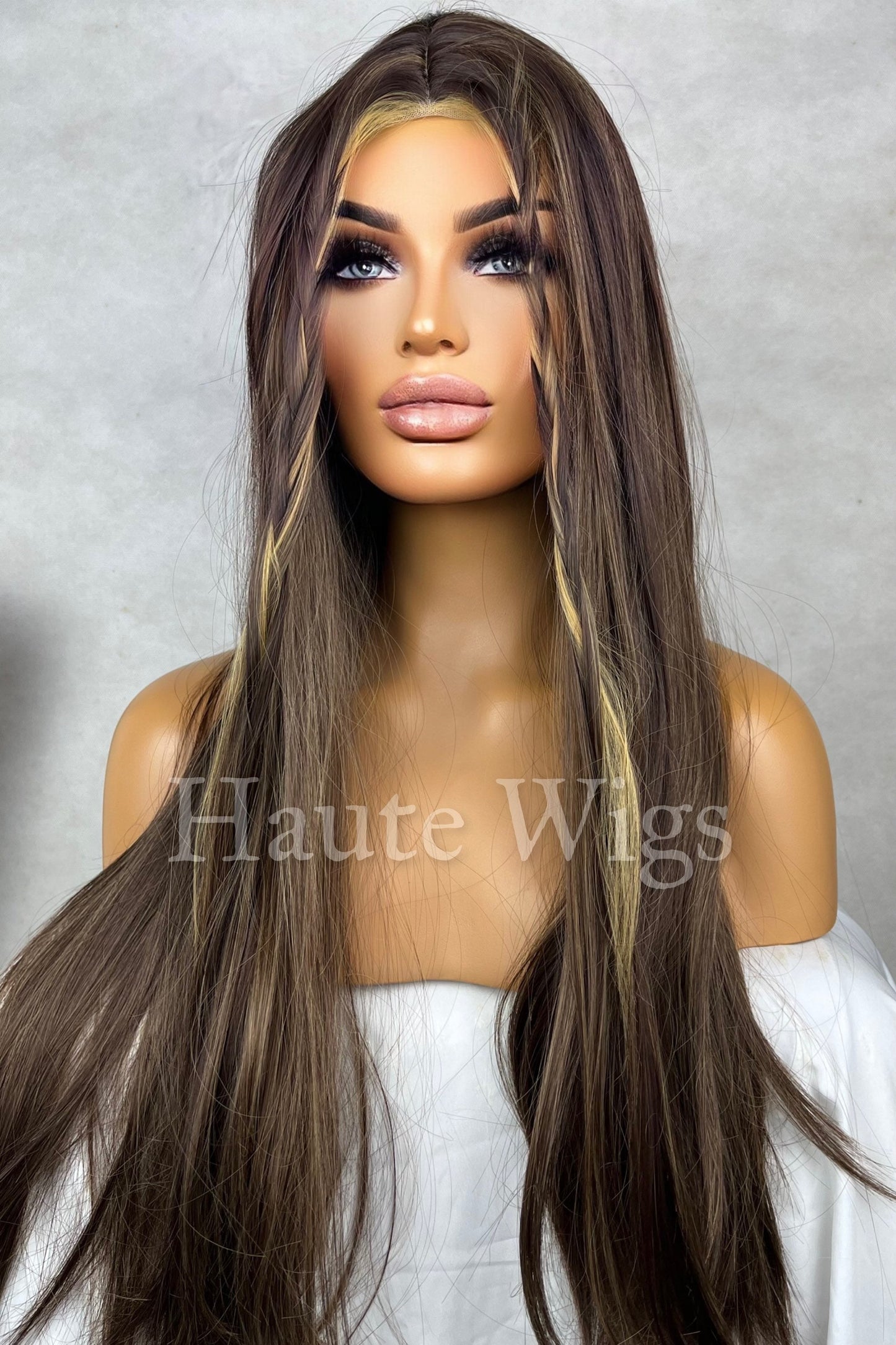 26 Inch Brown Ombre Wig: Blonde Highlights, Small Lace Front