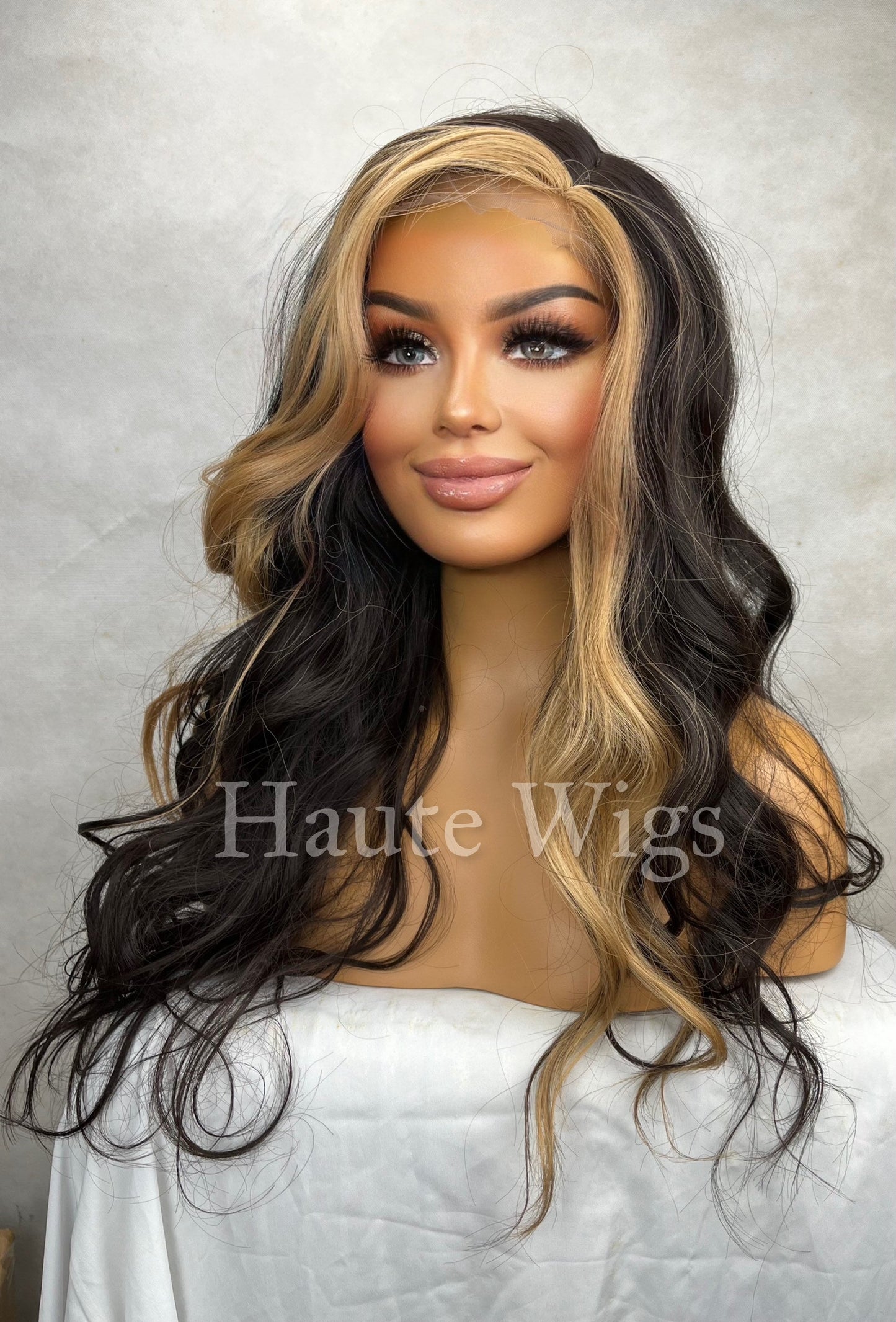Golden girl 24 Inch Black Brown Wig: Golden Blonde Money Piece highlights, Wavy Lace Front vegan hair