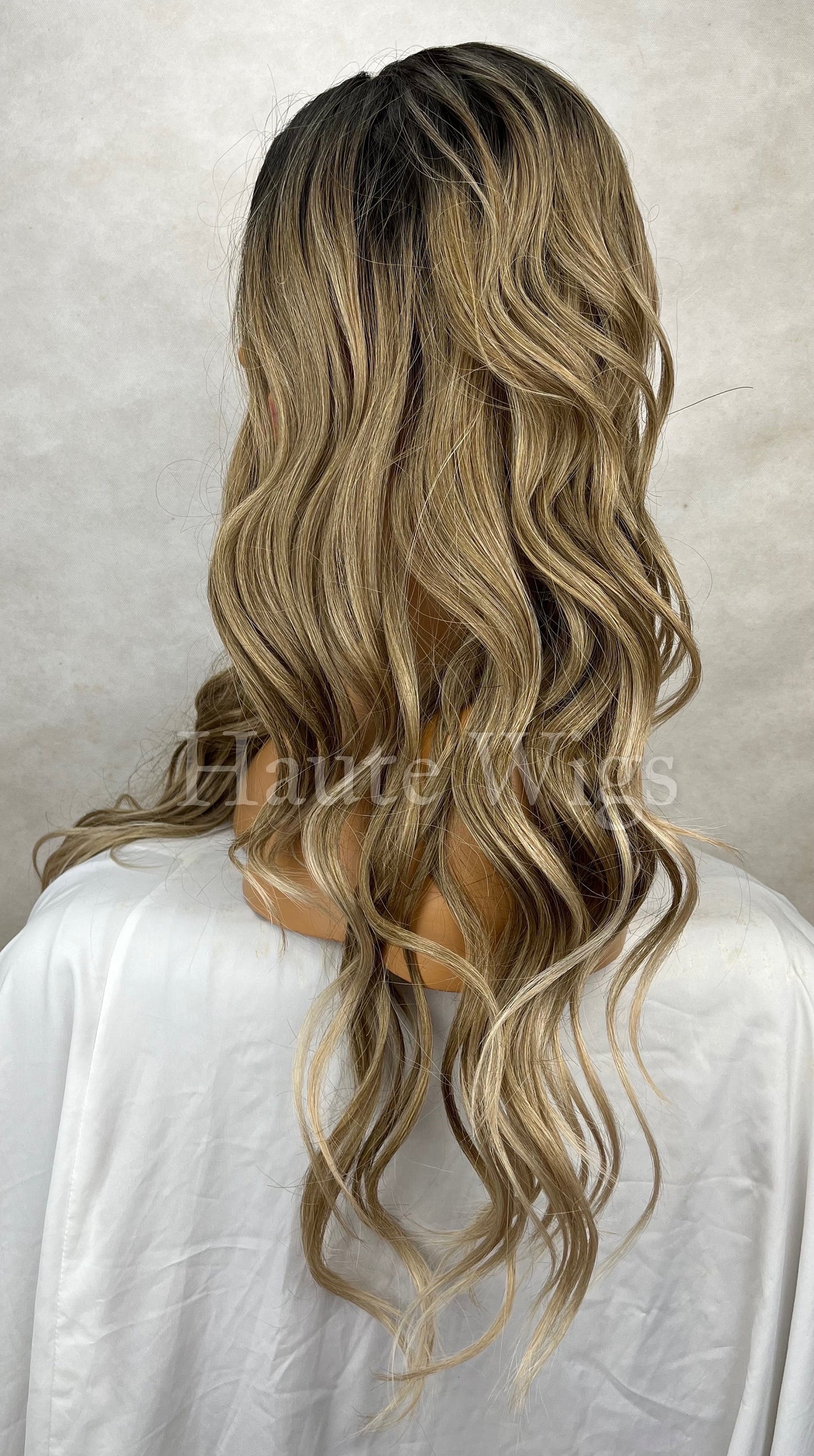 FREE PART Ash Blonde Wig: 28 Inch Wavy Lace Front Wig with Silver Highlights
