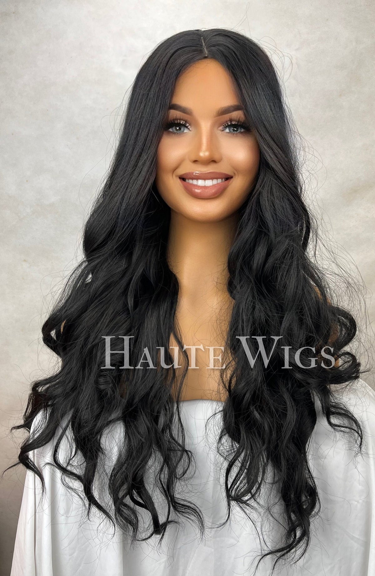 Long Black Wavy Wig: 26 Inch Synthetic Hair, No Lace Front
