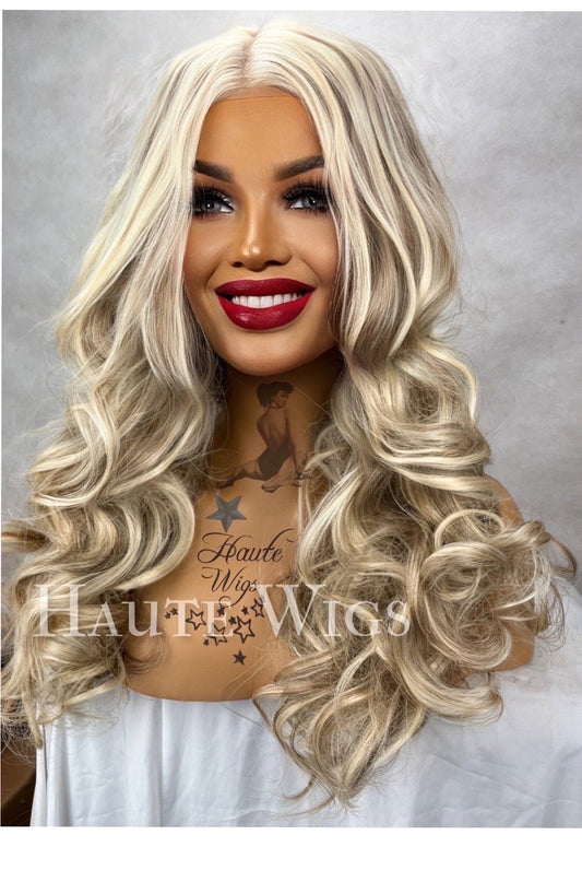 24 Inch Wavy Light Blonde Wig: Ombré Highlights, Lace Front