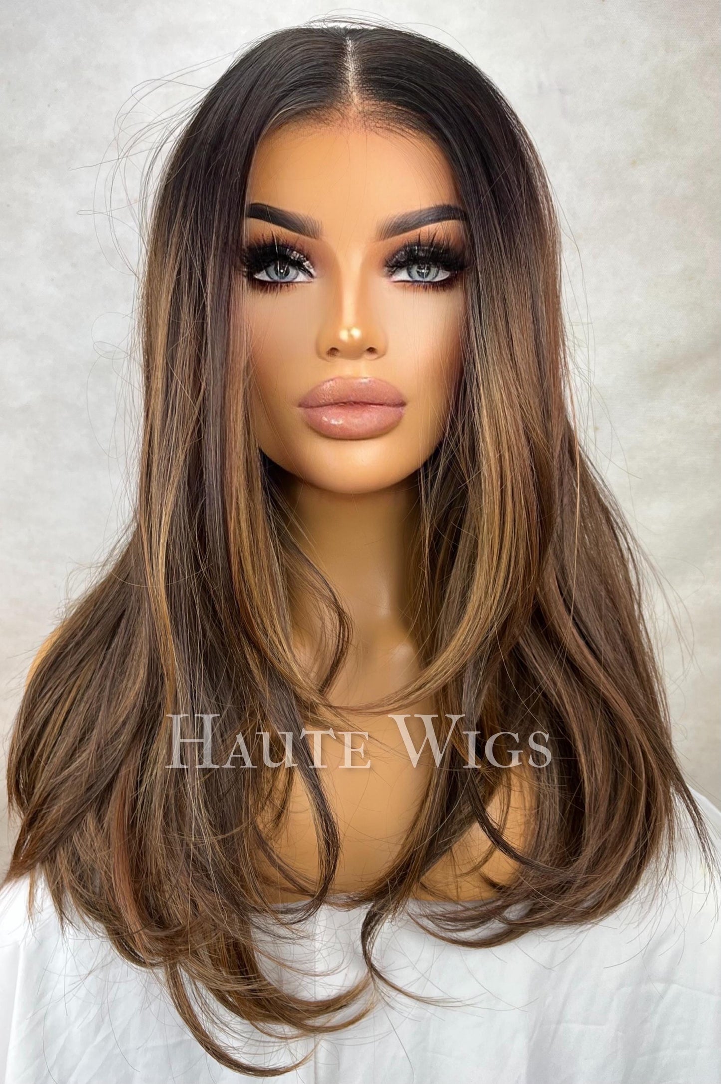 Free part 22 Inch Brown Wig: Human Hair Blend, Lace Front, Highlights
