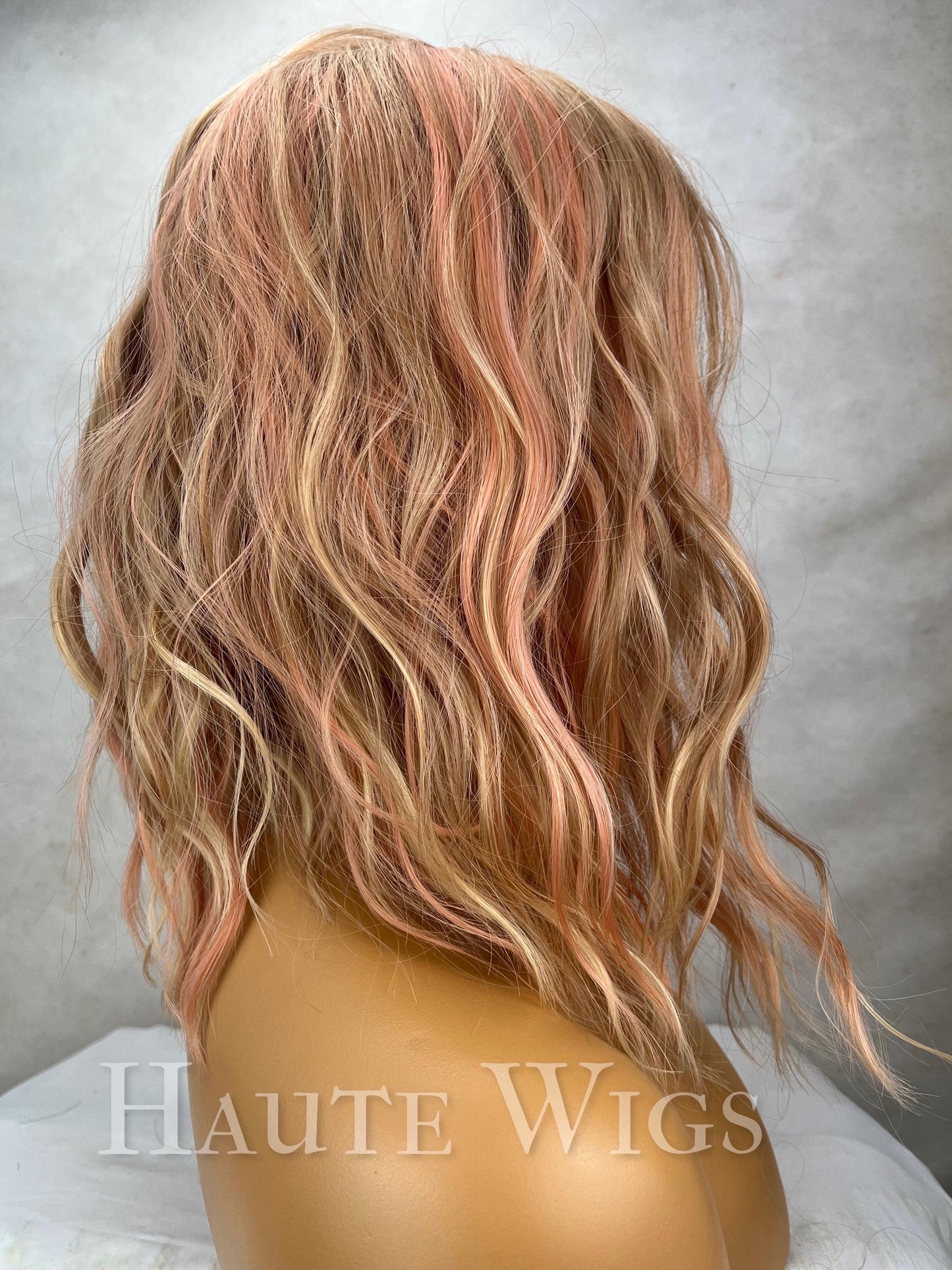 Ombre Peach Rose Gold Bob Wig: 14 Inch Wavy Synthetic Wig with Bangs