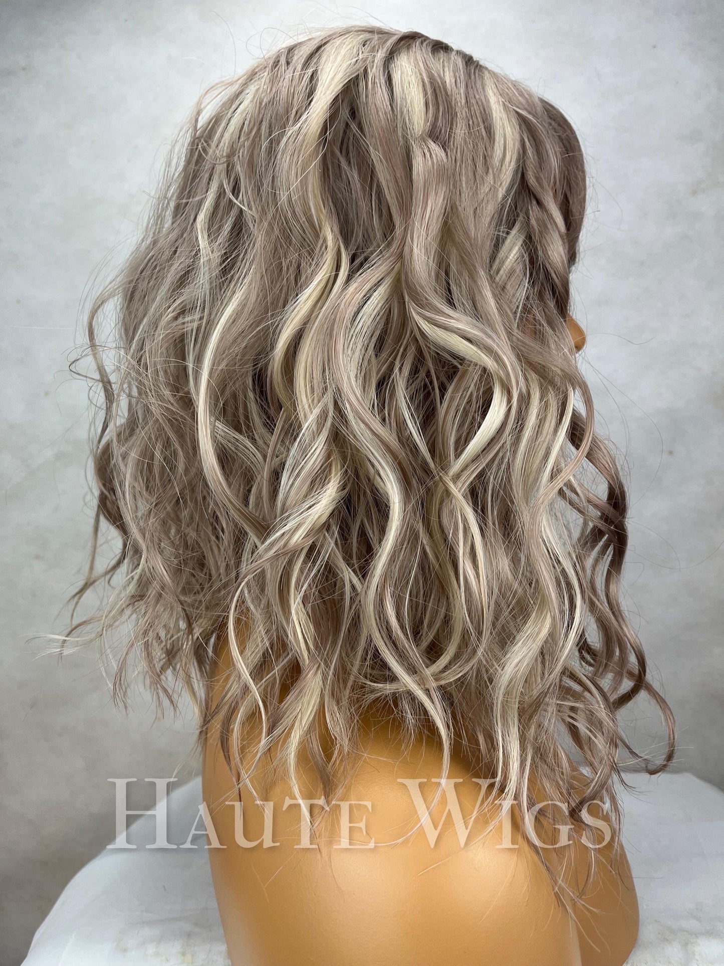 Ombre Ash Blonde Bob Wig: Short Wavy Wig with Bangs