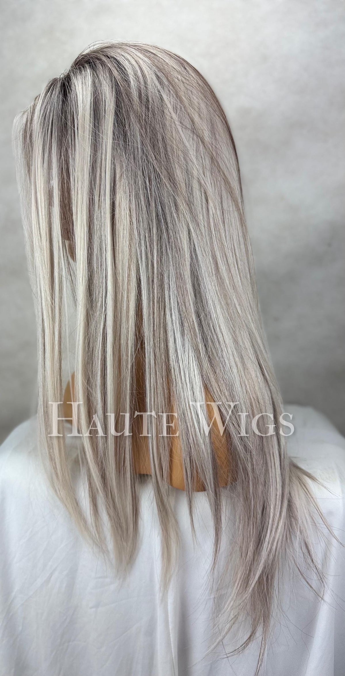 Ash Blonde Lace Front Wig: Straight Hair, Dark Highlights, Free Part