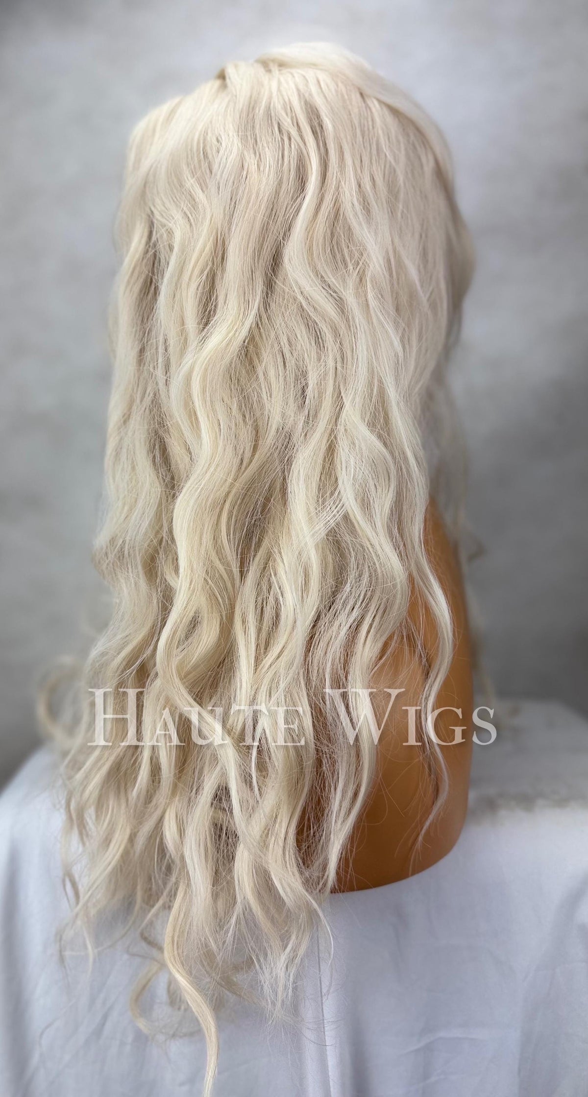 Platinum Blonde Wavy Wig: 22 Inch Heat Resistant Synthetic Hair