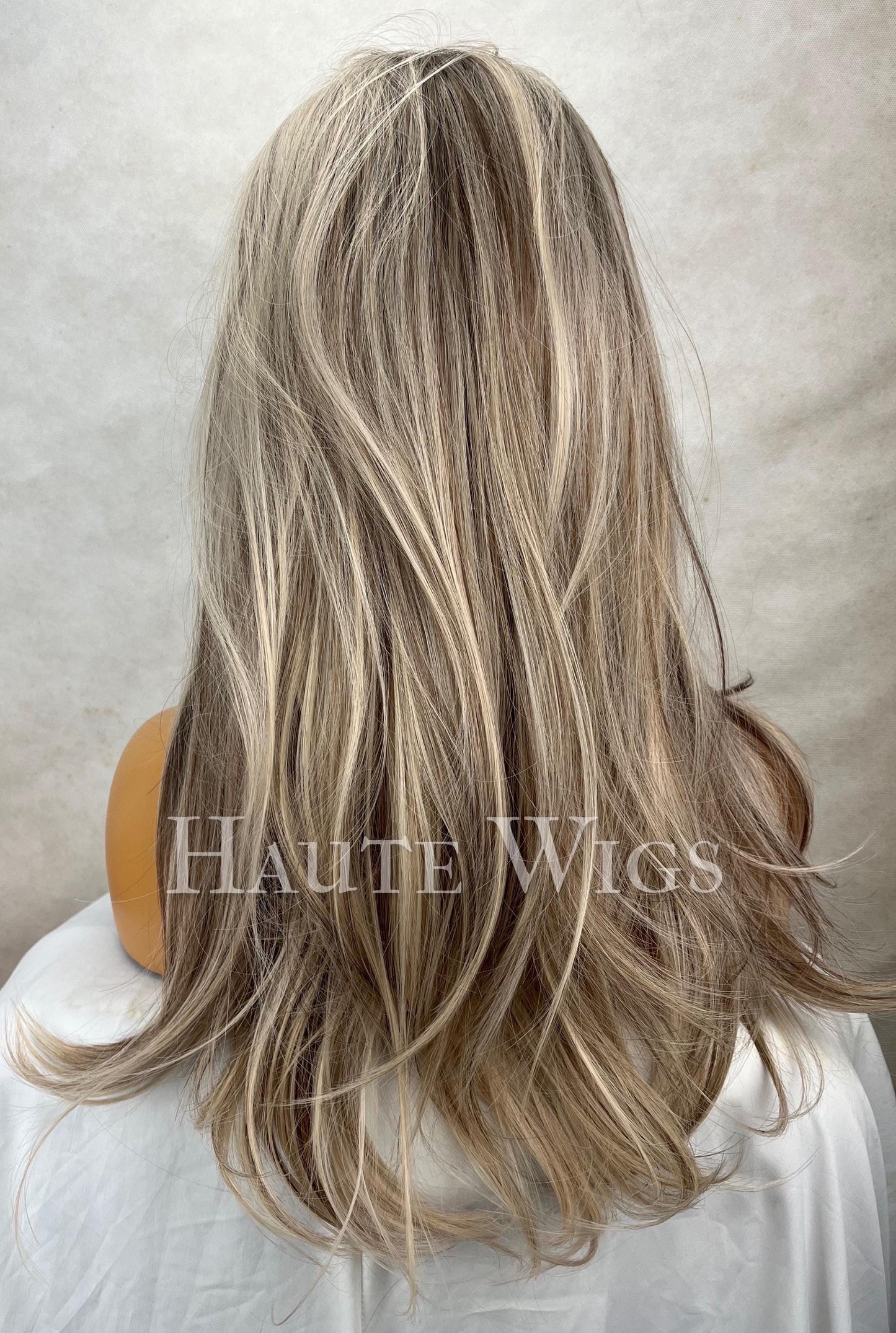 International beauty - 20 Inch Long Sexy Blonde Brown Wig Balayage Highlights Lowlights Womens Hair Lace Front Layered wavy straight haute