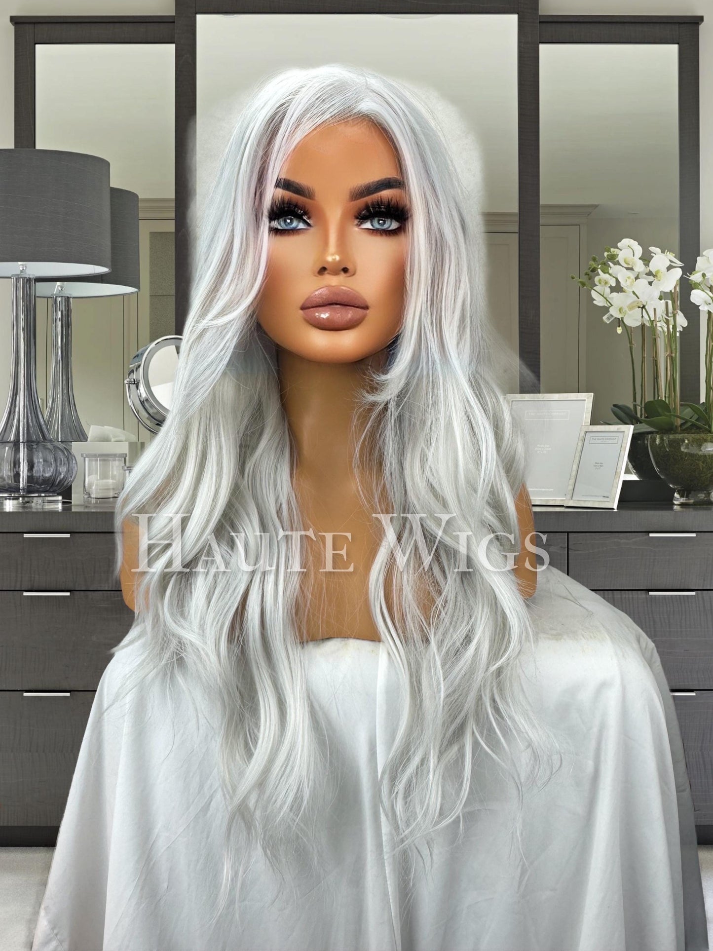 Platinum Blonde Wavy Wig: Ash Silver HD Lace Front, 26 Inch