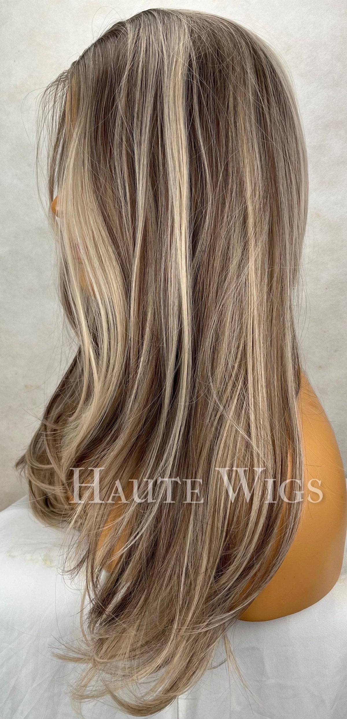 International beauty - 20 Inch Long Sexy Blonde Brown Wig Balayage Highlights Lowlights Womens Hair Lace Front Layered wavy straight haute