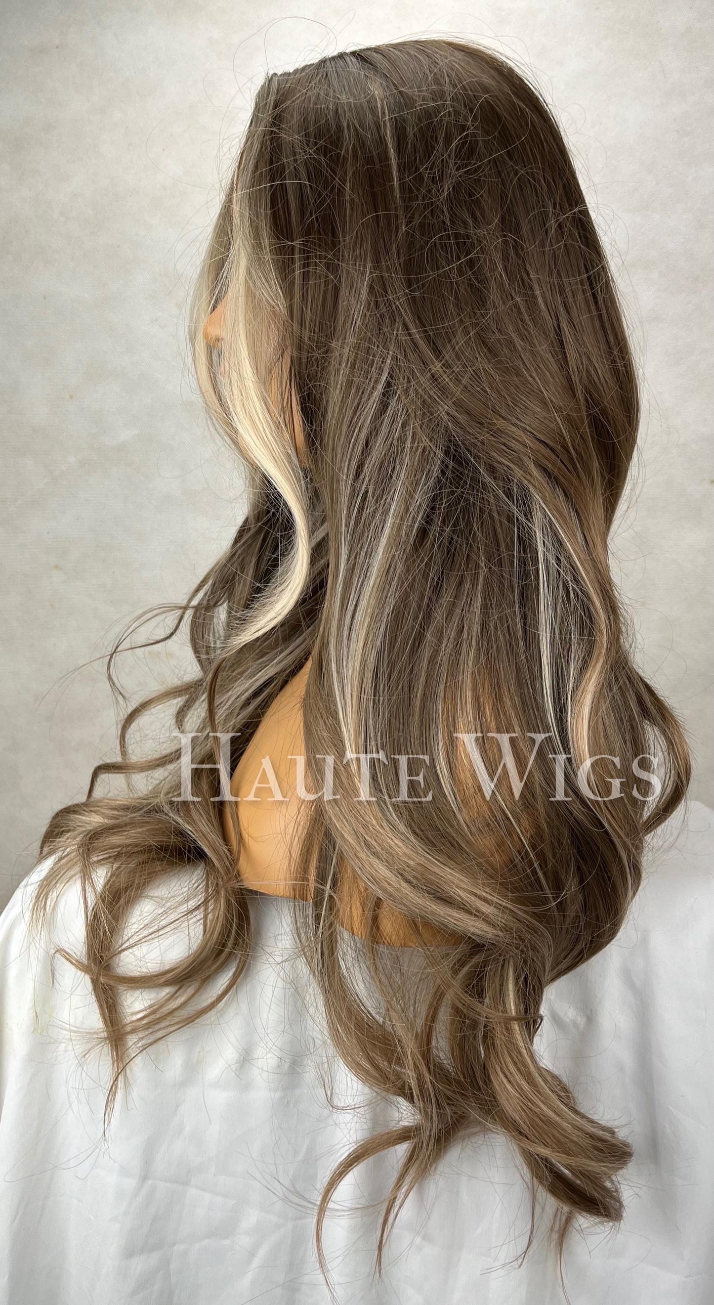 Stunning Brunette Brown Wavy Wig with highlights blonde : Layered money piece , No Lace Front no bangs
