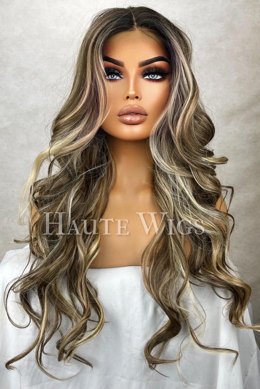 Sugar baby - Brunette Brown Wig ombré : Ash Blonde Highlights streaks, Lace Front, Human Hair Blend wavy old money