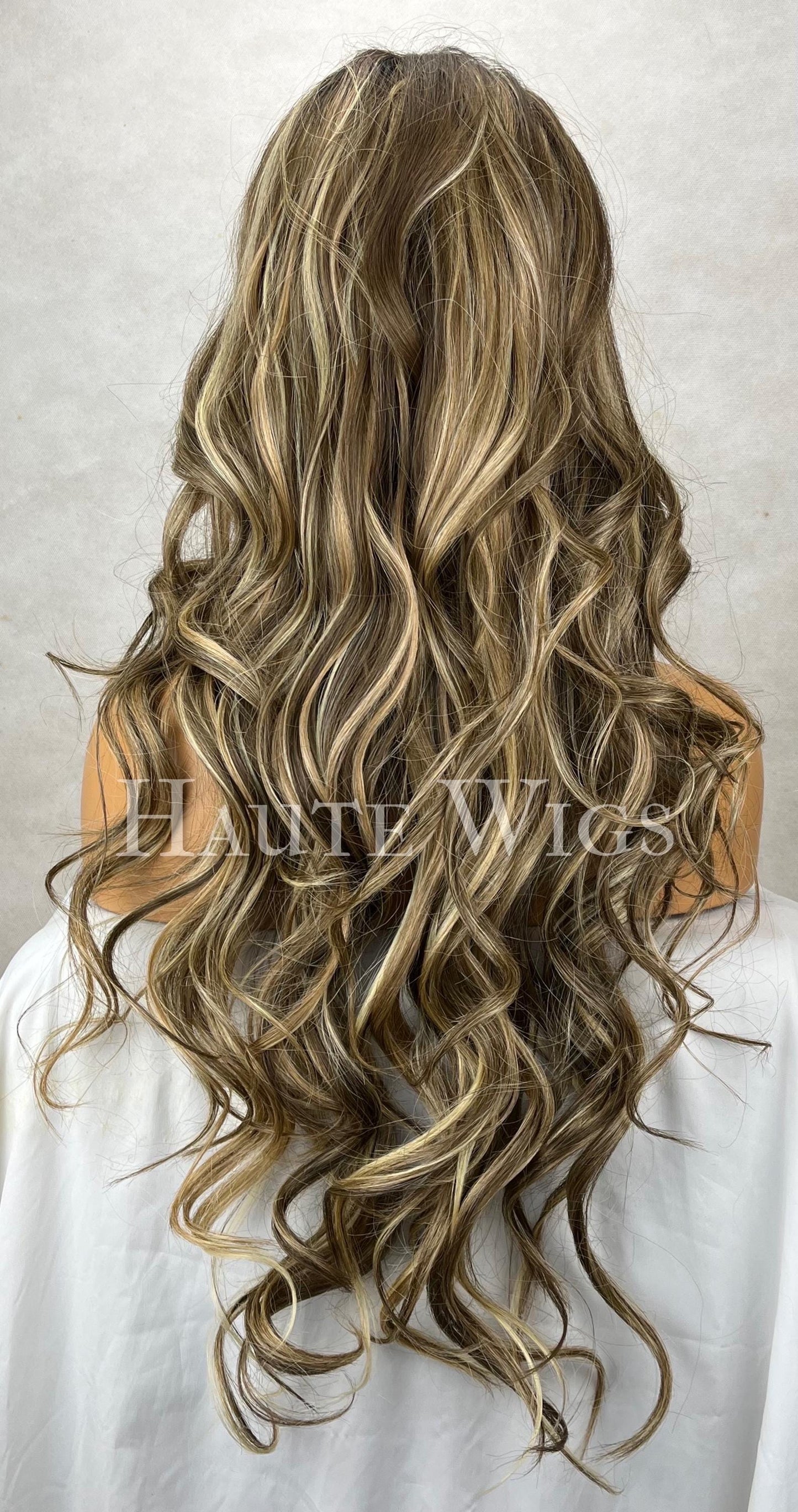 Sugar baby - Brunette Brown Wig ombré : Ash Blonde Highlights streaks, Lace Front, Human Hair Blend wavy old money