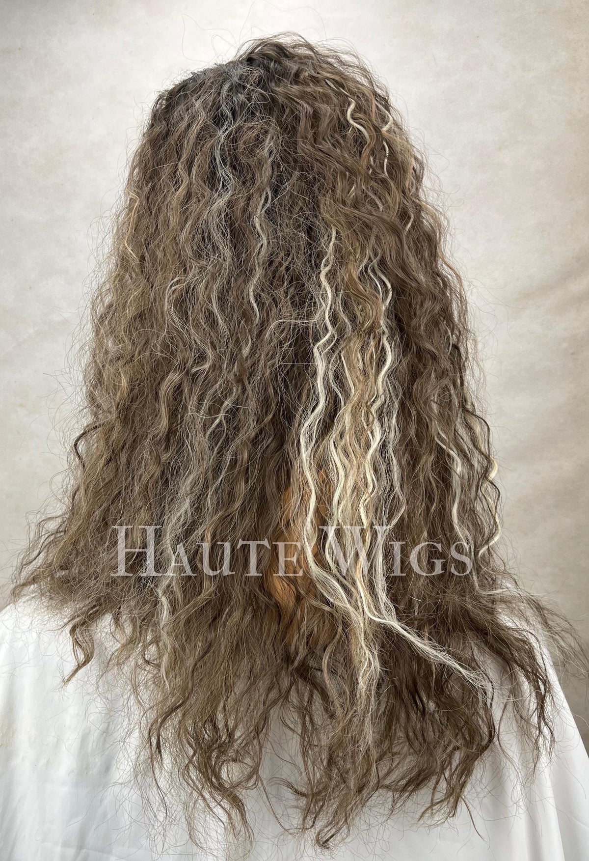 Diva - Free Part - 26" Brunette Wig: Blonde Highlights, Lace Front, Human Hair Blend