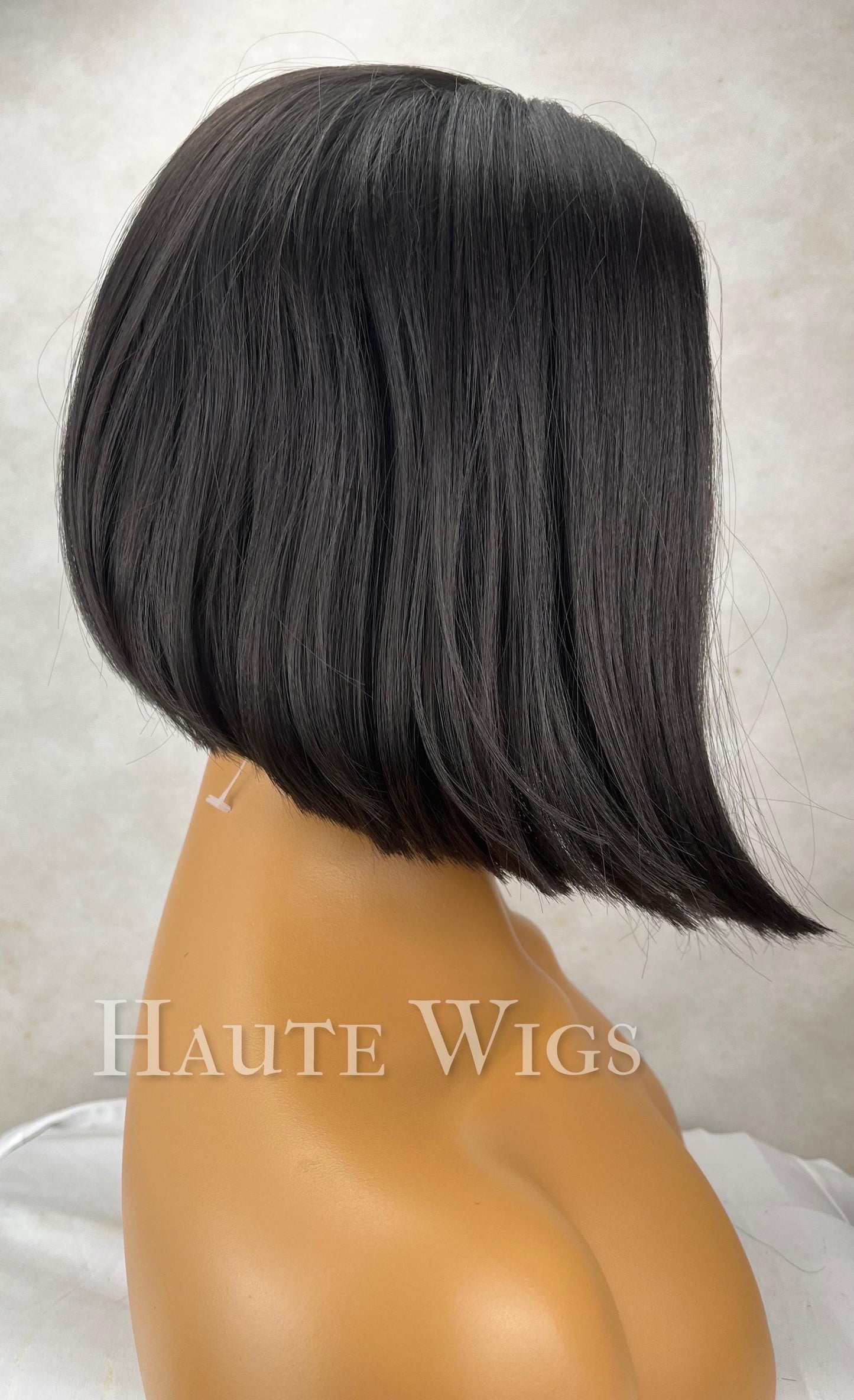 So chic - Black Short Bob sexy 12 Inches Lace Front Human Hair Womens Wig Ladies  Luxury Baby Hairs Center Parting Straight