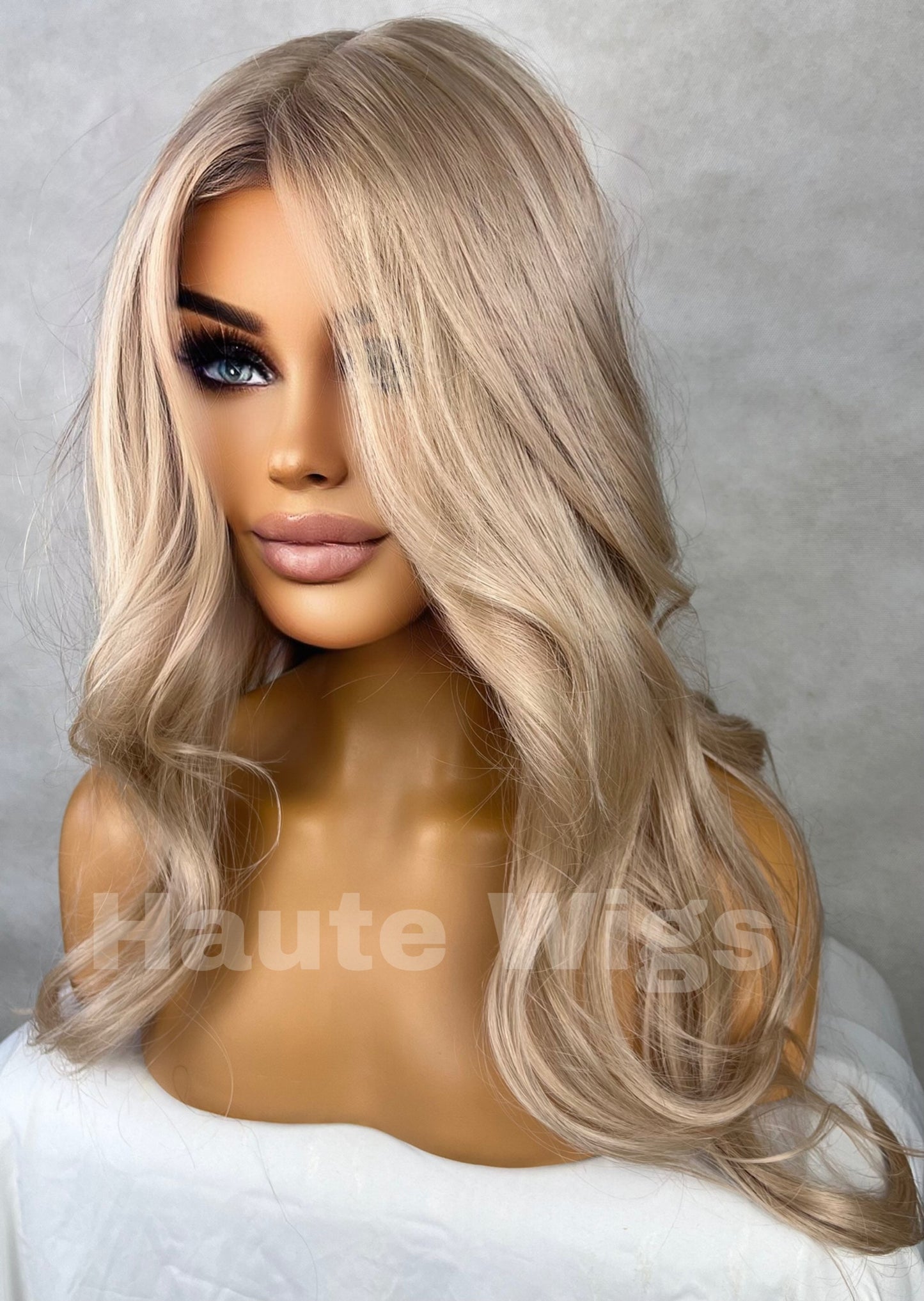 Malibu 20 inch Wavy Natural COOL Tone Ash Blonde Wig No ombré Womens Long Wig Lace Front Realistic Human Hair Blends Ladies Wig Gift