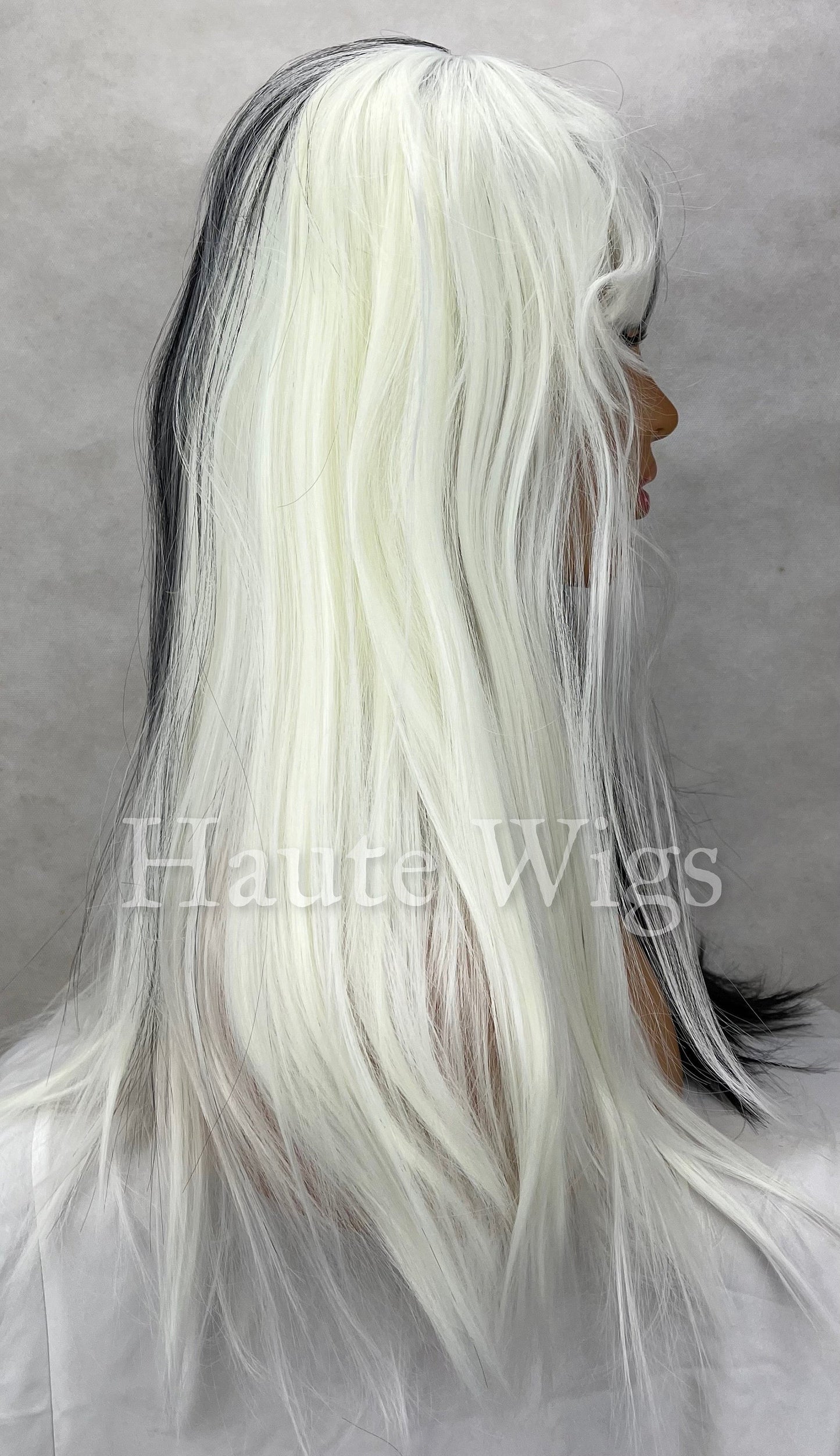 Roll The Dice - 22 inch Half Black & white Platinum Blonde Wig unisex Hair Fringe Bangs Wavy Eye Catching Gift Role Play Haute wigs