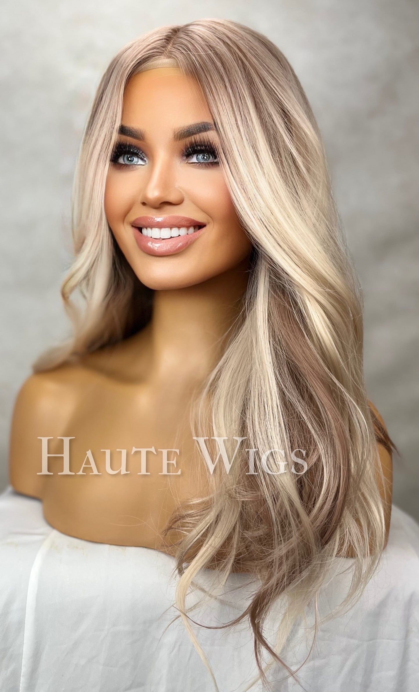 Persued - 20 Inch Long Sexy Golden Blonde With Light Brown low lights Wig Balayage Highlights Lowlights Womens Hair Lace Front Layered Haute