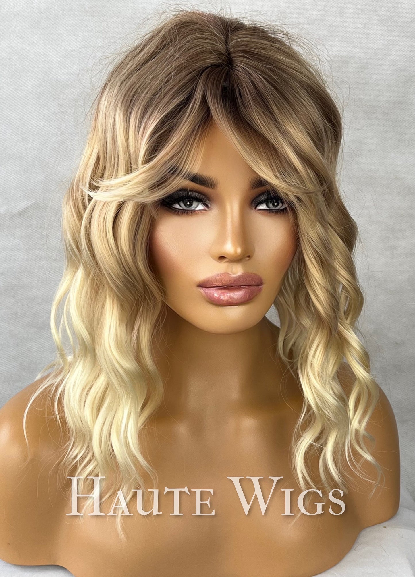 Casey - warm blonde ombré golden 14 Inch Women Short Wig wavy BOB Synthetic Hair Ombre Fringe Bangs Straight Heat Resistant Highlights