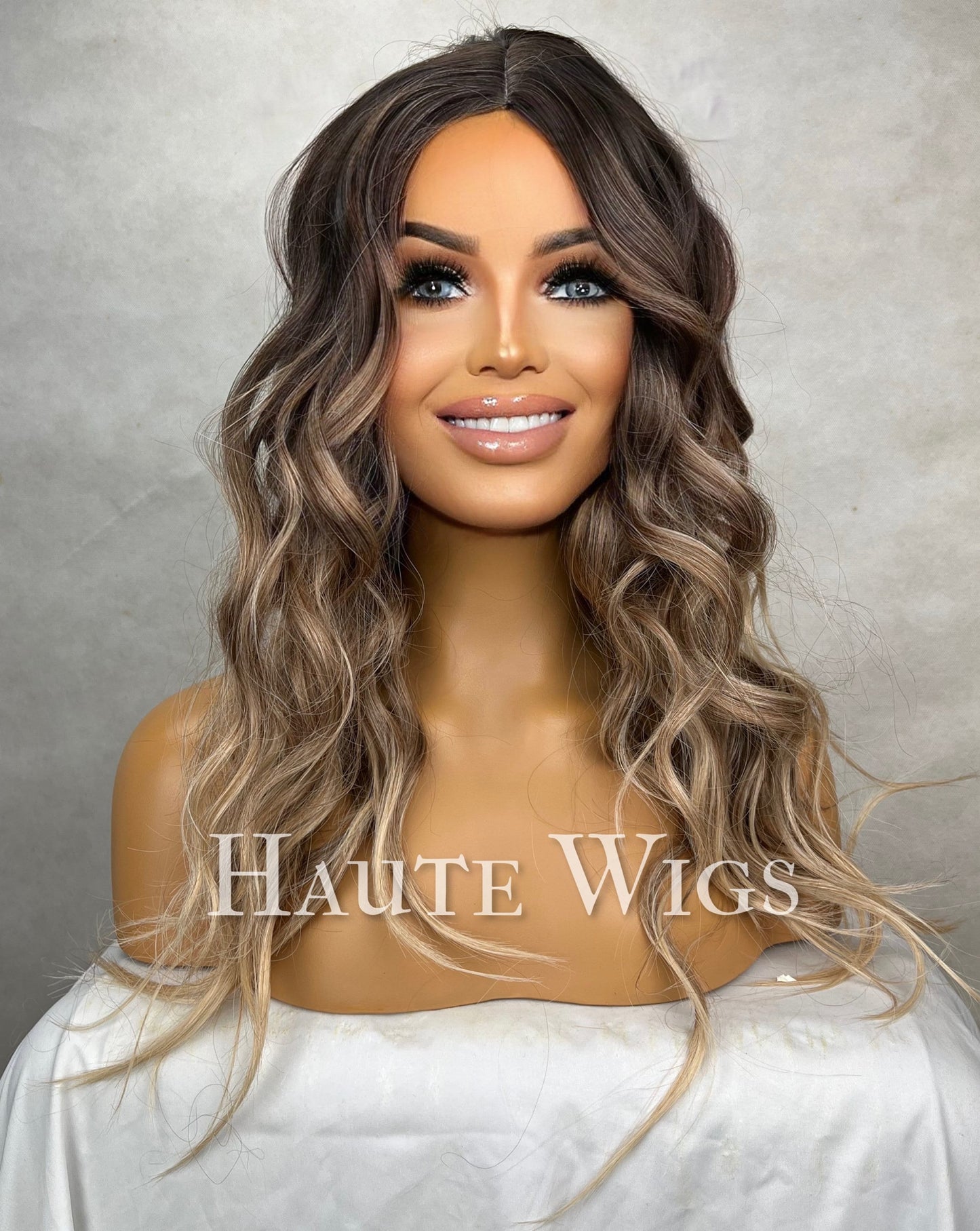 Carmen’s Unit - Wavy 20 Inch Ash Blonde Cool Toned Dirty Ombre Brown Wig With no lace front Center Parting Curly Hair Wigs Gift haute wigs