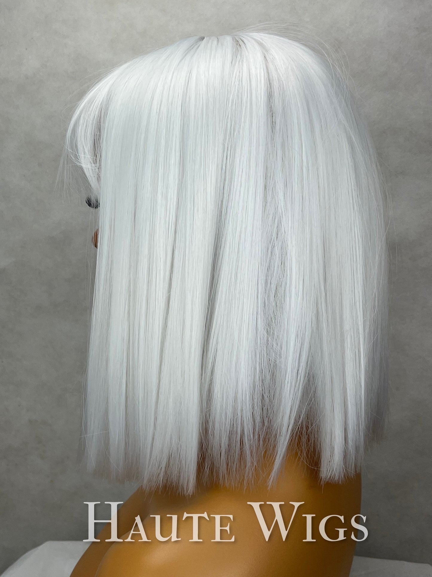 Iced out - Short Ash White Platinum Blonde BOB 14 inch Wig Straight Center Parting Low Density fringe bangs vegan friendly Haute Wigs